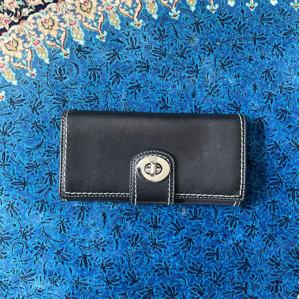 Collectible Vintage Coach Black Leather Trifold Wallet, Silver Turnlock Hardware